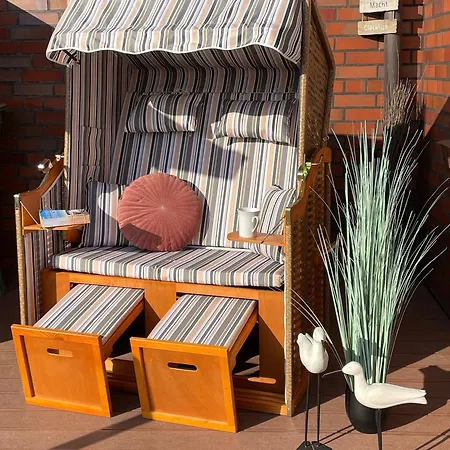 Deichwaerts Carolinensiel *